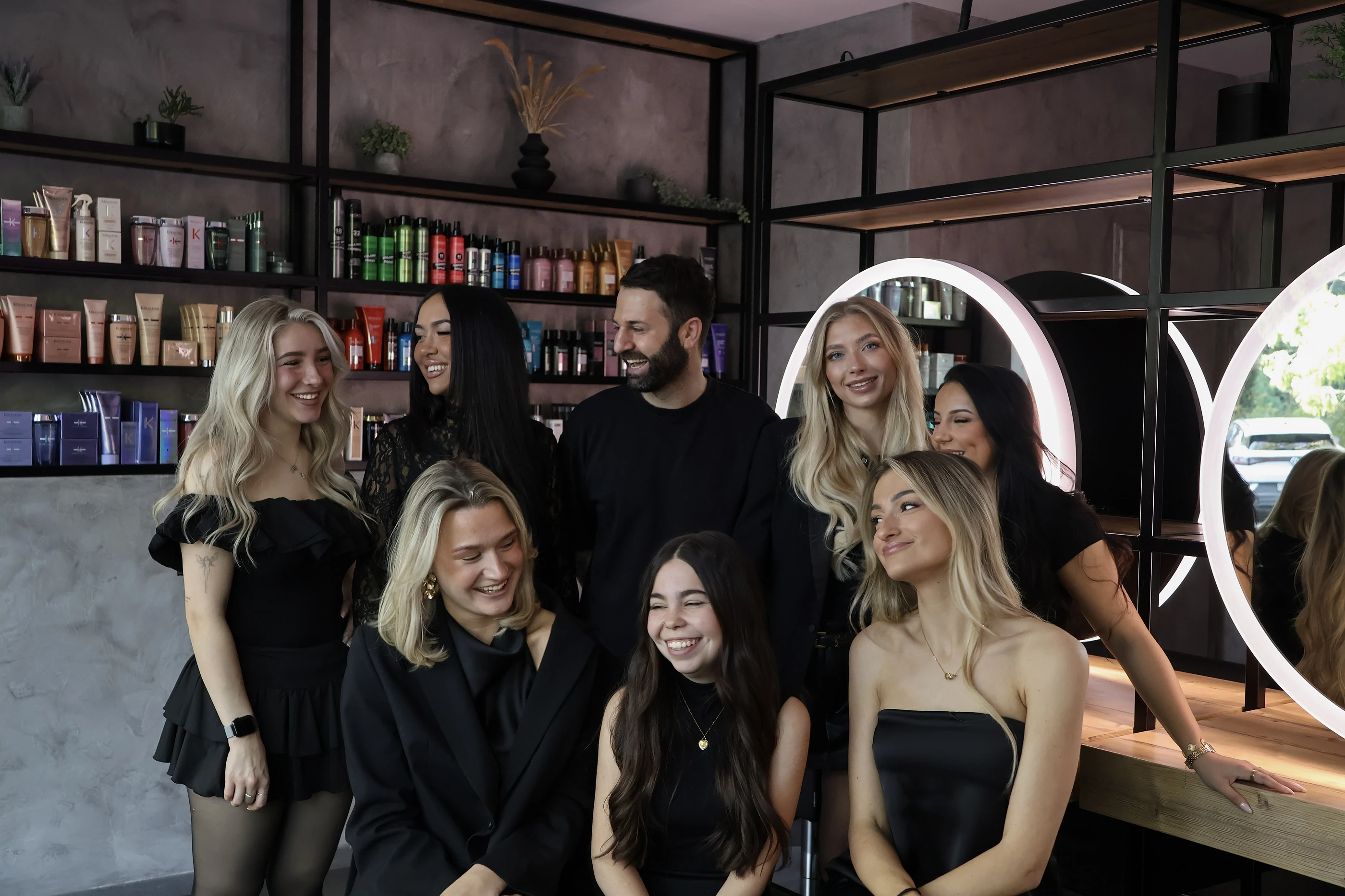 Das VEÍZU Team im Salon Frankfurt