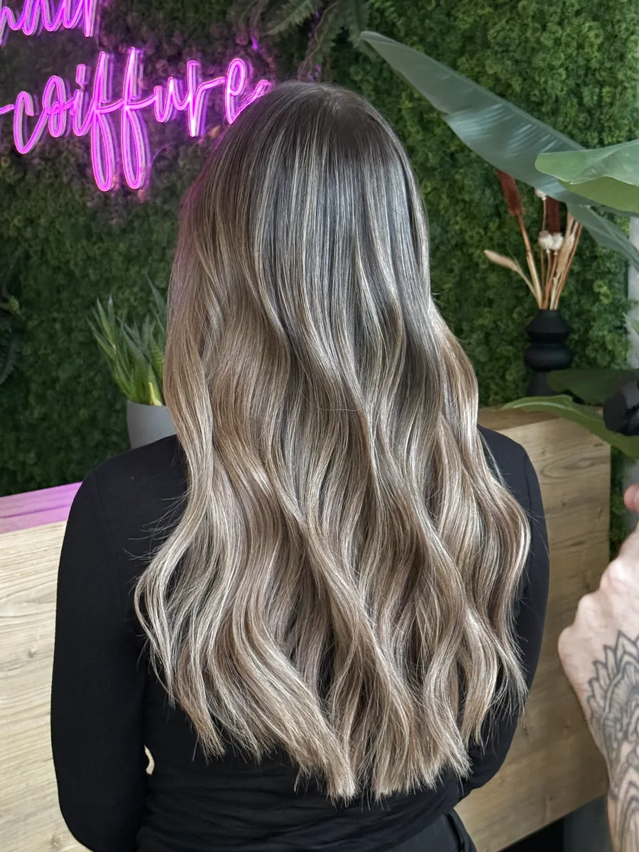 Natürliche Balayage im Bronde-Ton – VEÍZU HAIR